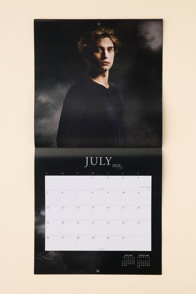 urban_outfitters_twilight_2026