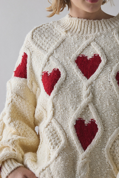 Urban Outfitters - UO Alexa Heart Cable Knit Mockneck Sweater in