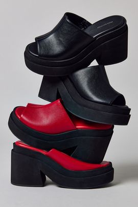 Urban Outfitters Urban Outfitters UO Pippa Platform Mule in Black, Women's at Urban Outfitters