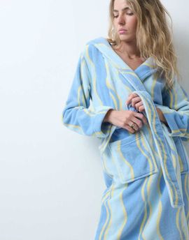 Urban Threads Urban Threads fleece hooded dressing gown in blue wave print