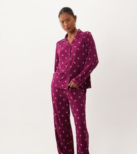 Urban Threads Urban Threads Petite long sleeve button-up shirt and pants pajama set in burgundy bow print-Red