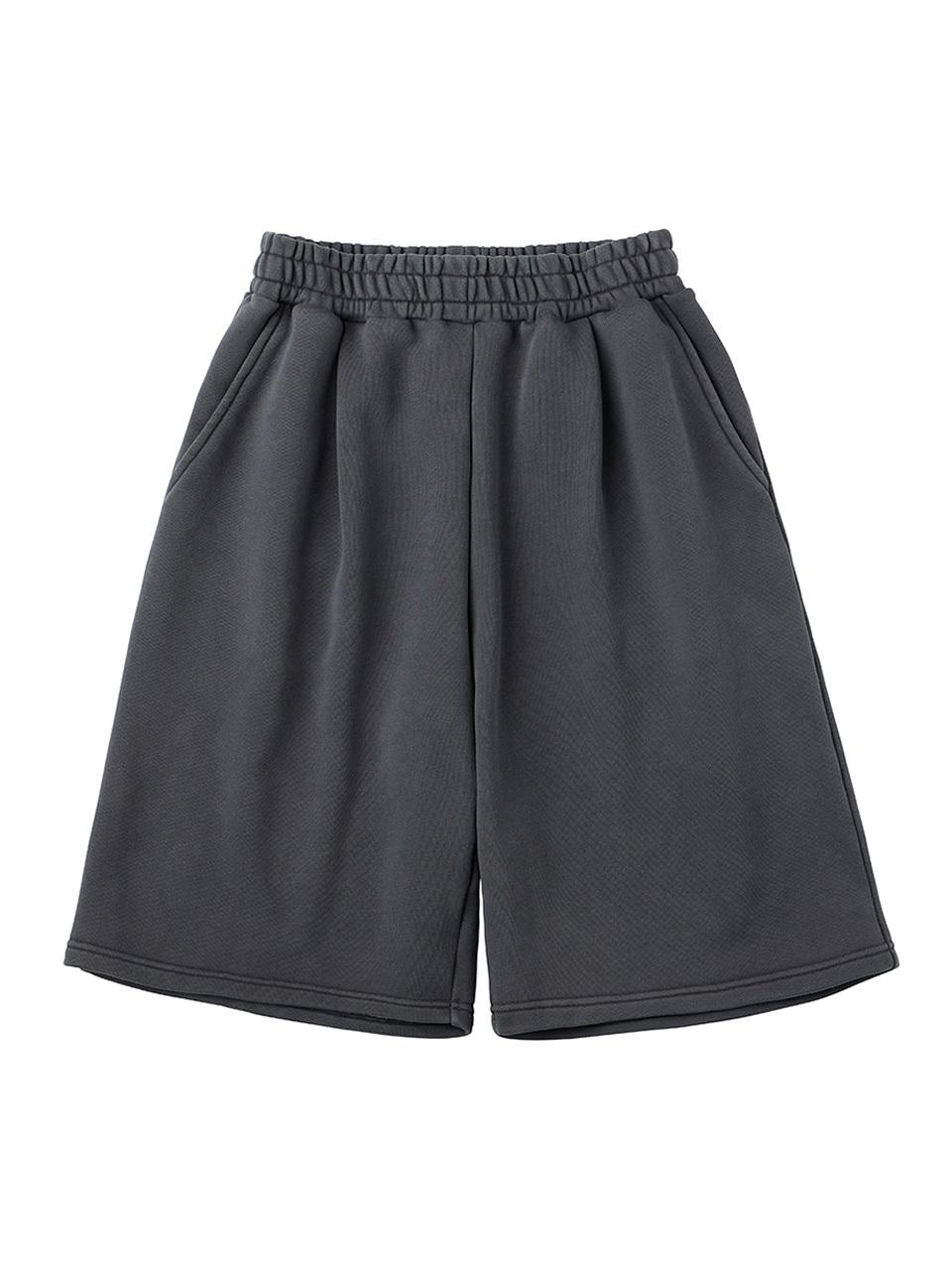 URBANAGE Bermuda Pigment One-Tuck Sweat Shorts [Charcoal]