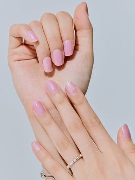 UUUUU. Lilac Beam Gel Nails