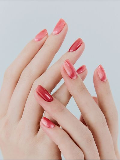 UUUUU. Ruby Pink Gel Nails