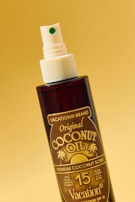 Vacation® Vacation Vacation Original Coconut Oil SPF 15 Sunscreen Oil Spray in Brown at Urban Outfitters