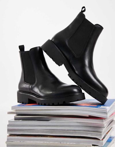 Vagabond Shoemaker Vagabond Shoemaker Kenova chunky Chelsea ankle boots in black leather