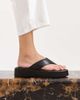 Vagabond Shoemaker Vagabond Shoemakers Danya leather flatform flip flops in black - 2