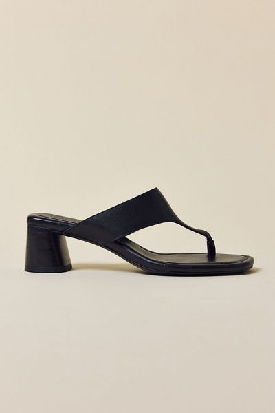 Vagabond Shoemakers Vagabond Shoemakers Evie Block Heel Sandal in Black, Women's at Urban Outfitters