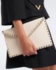 Valentino Garavani Valentino Garavani Rockstud Large leather pouch - 2