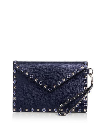 Valentino Garavani Valentino Garavani Rockstud Medium Leather Flat Pouch