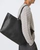 Valentino Garavani Valentino Garavani Rockstud reversible leather tote bag - 2