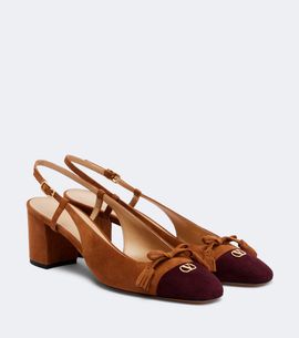 Valentino Garavani Valentino Garavani Valet Du Roi suede slingback pumps