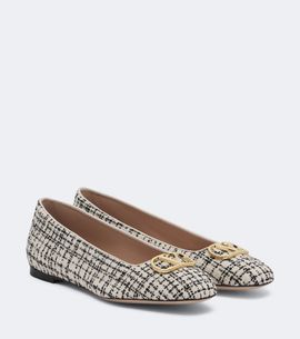 Valentino Garavani Valentino Garavani VLogo bouclé ballet flats