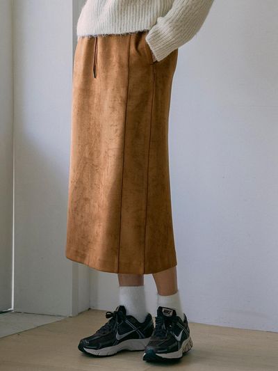 vanone atelier P3213 BANDING Suede Long Skirt_Camel beige