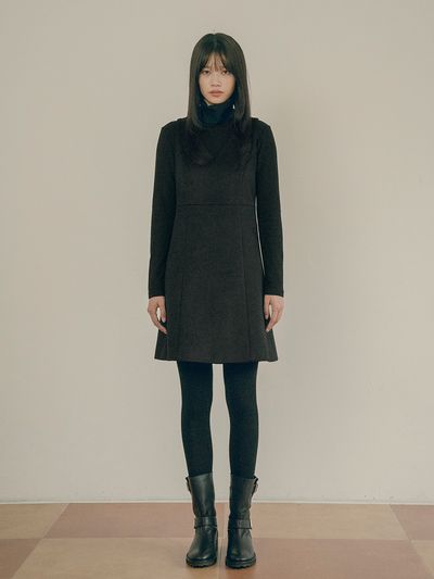 vanone atelier V-neck wool dress_Black