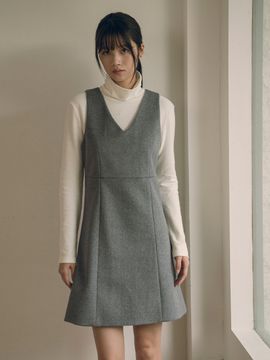 vanone atelier V-neck wool dress_Charcoal