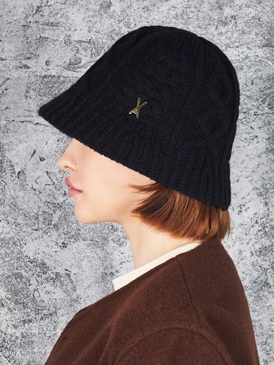 VARZAR Stud Logo Knit Bucket Hat_Black