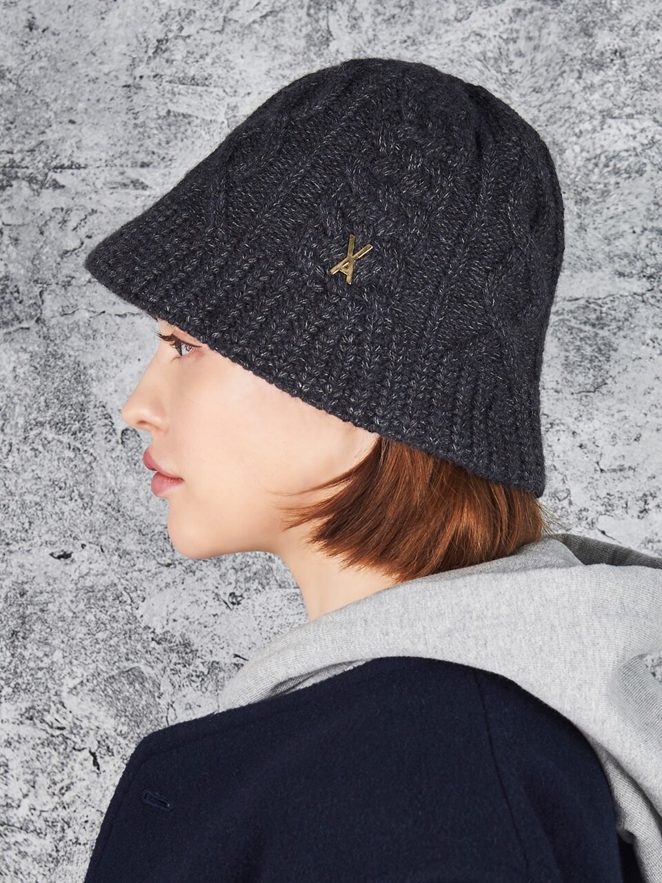 VARZAR Stud Logo Knit Bucket Hat_Dark Gray