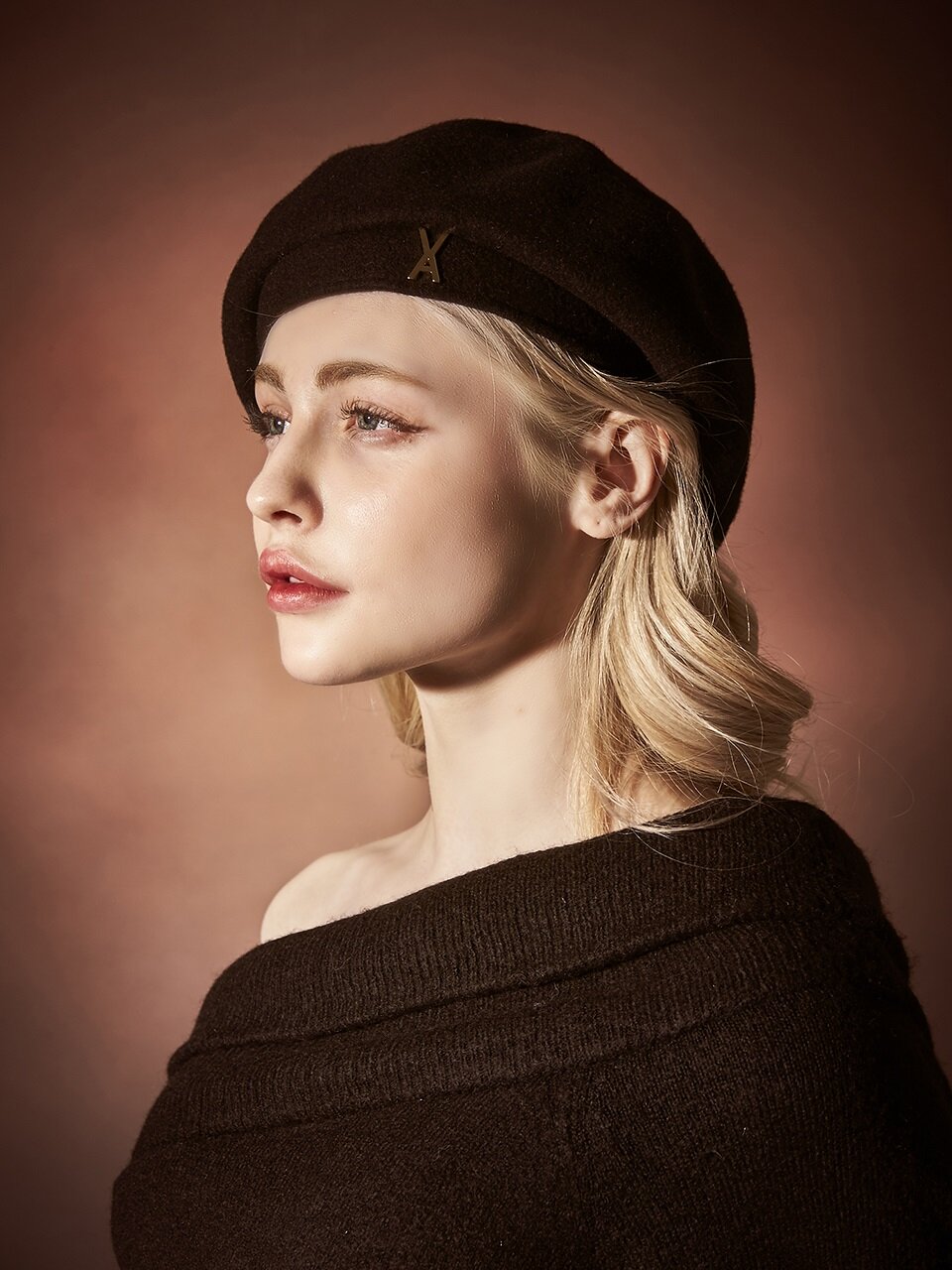 VARZAR Stud Logo Wool Beret_Black