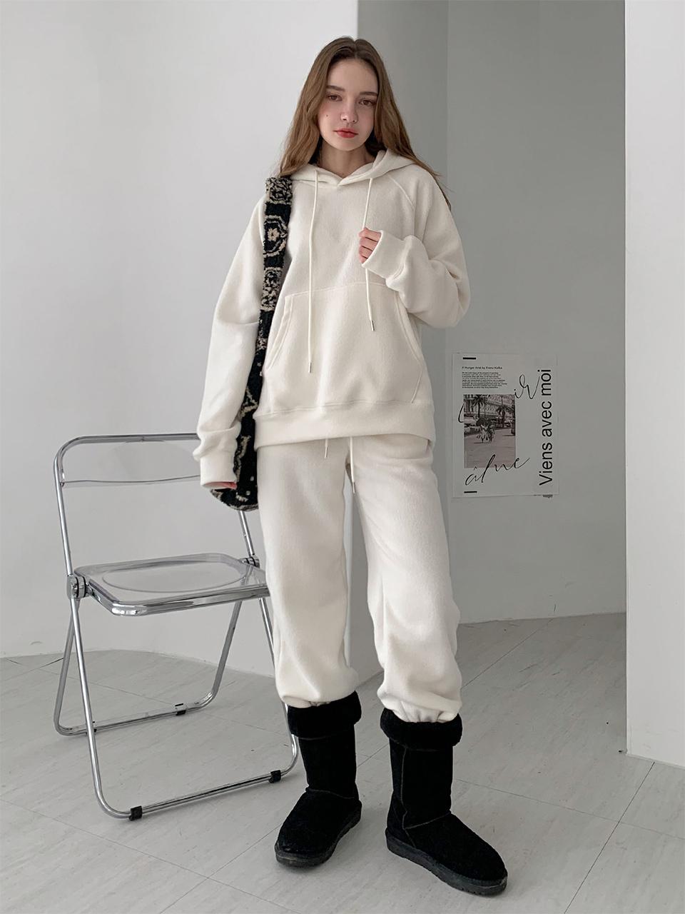 VASCARA Napping Raglan Slim Fit Hoodie Pants Set (VSET_010)