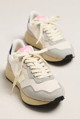 Veja Paulistana Sneakers