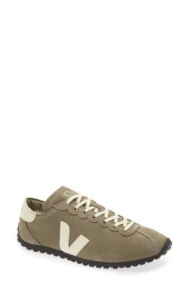 Veja Veja Cateyes Leather Sneaker