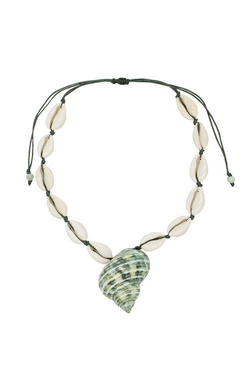 Velvet Luna Velvet Luna Cowrie Shell Choker With Seashell Pendant