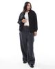 Vero Moda Curve Vero Moda Curve oversized bomber jacket in black - 2
