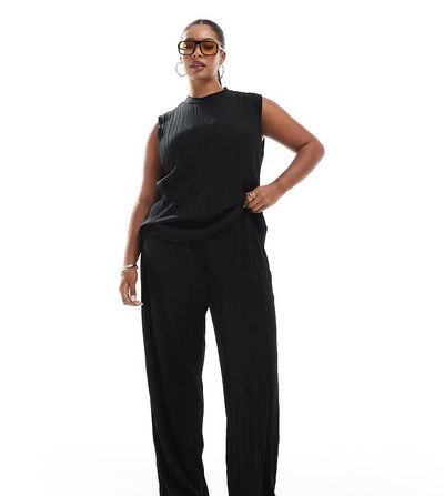 Vero Moda Curve Vero Moda Curve plisse pants in black - part of a set