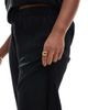 Vero Moda Curve Vero Moda Curve plisse pants in black - part of a set - 4