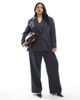 Vero Moda Curve Vero Moda Curve tailored herringbone blazer in dark gray melange - part of a set - 2