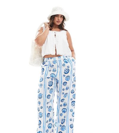 Vero Moda Curve Vero Moda Curve wide leg pants in blue seashell print