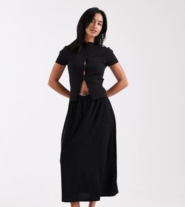 Vero Moda Petite Vero Moda Petite belted jersey midaxi skirt in black