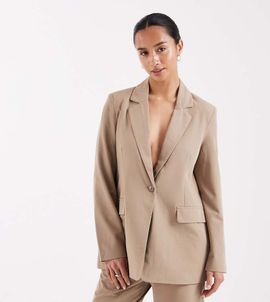 Vero Moda Petite Vero Moda Petite loose fit tailored blazer in beige - part of a set-Neutral