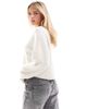 Vero Moda Petite Vero Moda Petite round neck knit sweater in cream-White - 4
