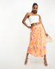 Vero Moda Petite Vero Moda Petite satin midi skirt in orange abstract print - 3