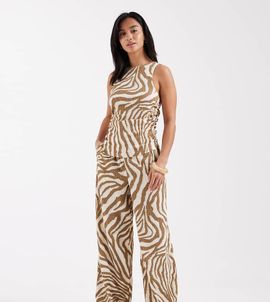 Vero Moda Petite Vero Moda Petite wide leg textured jersey pants in birch abstract print - part of a set-White