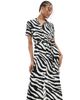 Vero Moda Tall Vero Moda Tall easy button-down long shirt dress in zebra print-White - 4