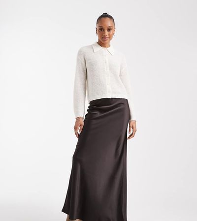 Vero Moda Tall Vero Moda Tall satin bias cut midi skirt in chocolate-Brown