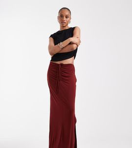 Vero Moda Tall Vero Moda Tall slinky ruched front maxi skirt in burgundy-Red