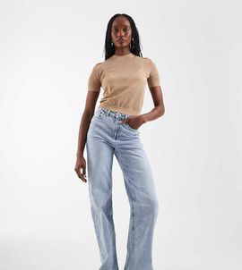 Vero Moda Tall Vero Moda Tall Tessa wide leg jeans in light blue wash