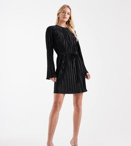 Vero Moda Tall Vero Moda Tall tie waist plisse mini dress in black