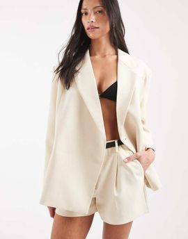 Vero Moda Vera Moda high waist pintuck tailored shorts with belt in cream - part of a set-White