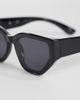 Vero Moda Vero Moda angular cat eye sunglasses in black - 2