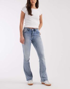 Vero Moda Vero Moda Flash mid rise flare jeans in light blue wash