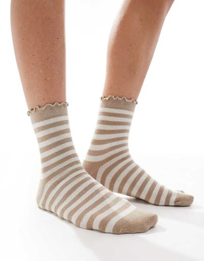 Vero Moda Vero Moda glitter socks with frill edge in gold stripes-Neutral