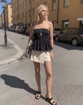Vero Moda Vero Moda high waisted skort in cream-White