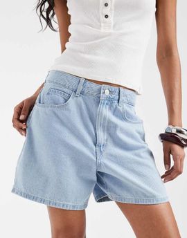 Vero Moda Vero Moda Kirsa high waist loose fit denim shorts in light blue wash