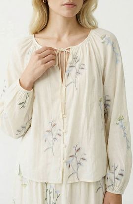 VERO MODA VERO MODA Lina Leaf Embroidered Button-Up Top