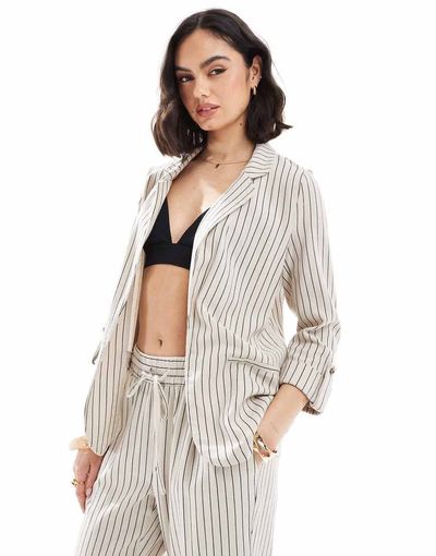Vero Moda Vero Moda mix and match linen touch tailored blazer in cream stripe - part of a set-Neutral